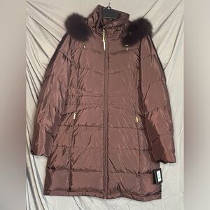 NWT Ellen Tracy down jacket with real fur trim on hood Size Large